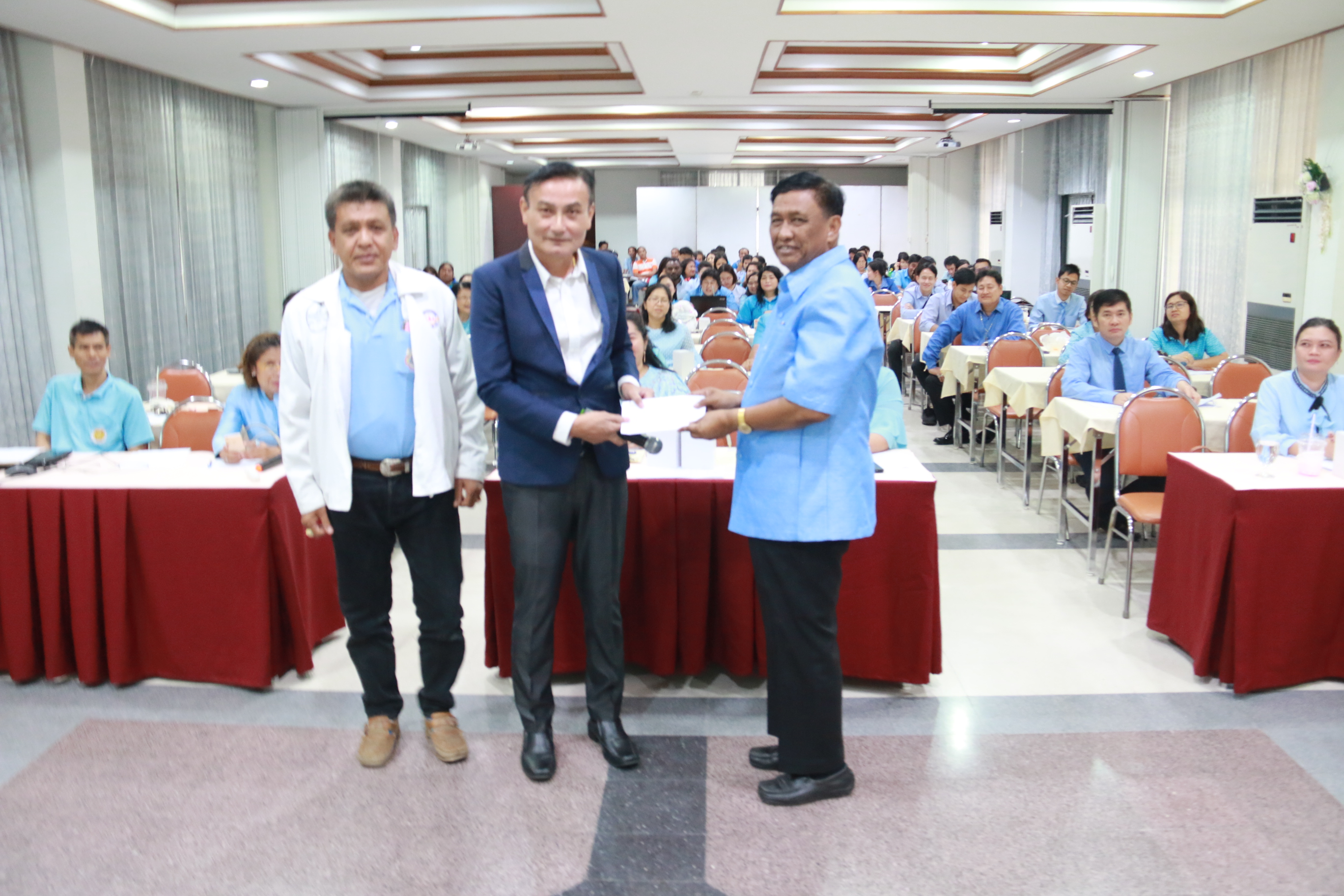 บรรยายข้าราชการครูและบุคลากรวิทยาลัยอาชีวศึกษากาญจนบุรี